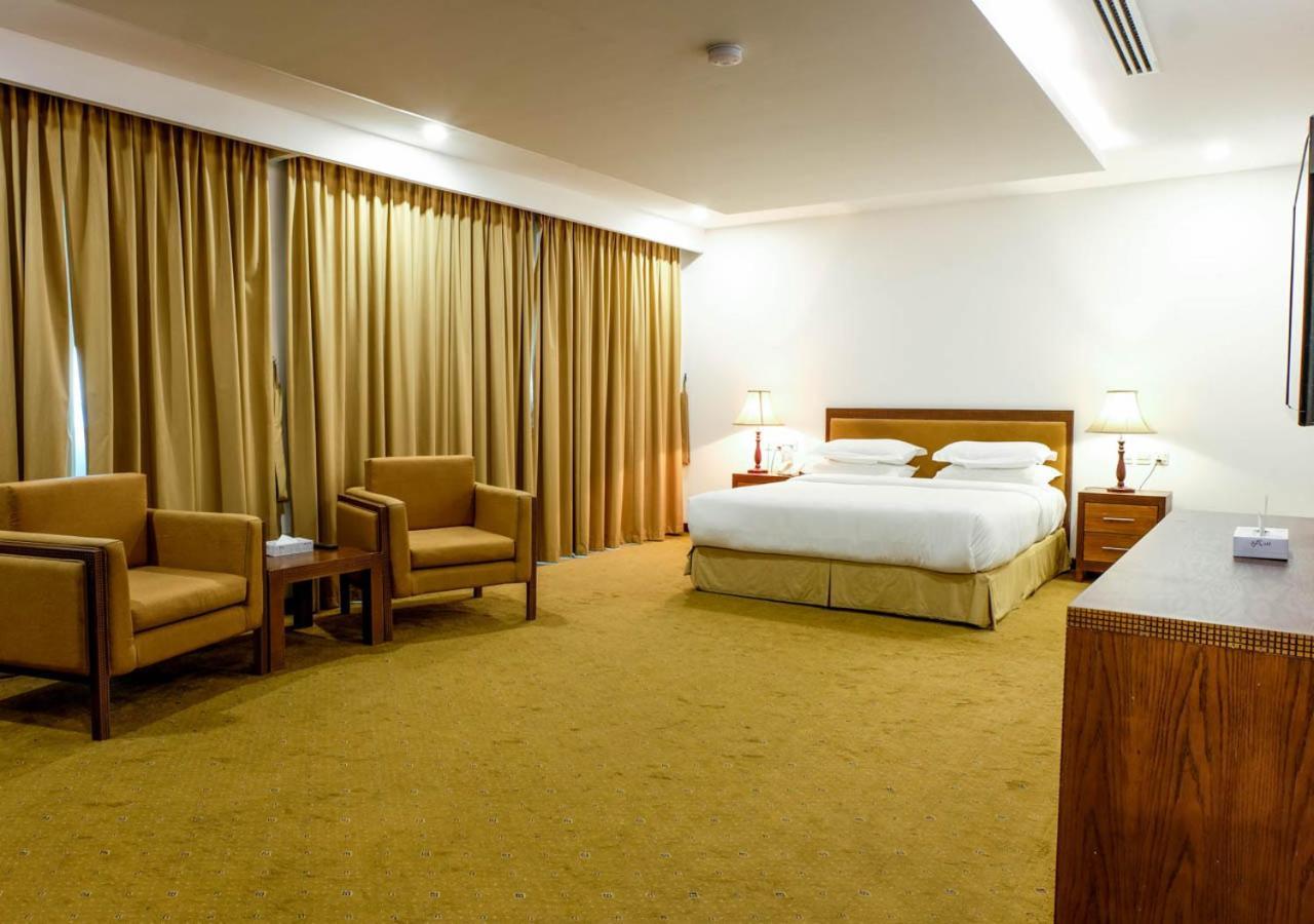 Karan Hotel Jubail Bagian luar foto